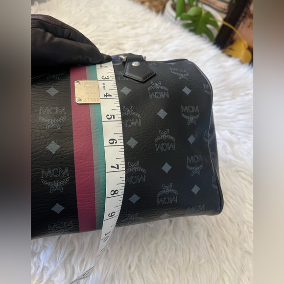 EUC mcm boston stark - Picture 15 of 15